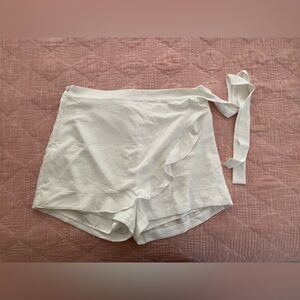 NWT Fabrik white skort